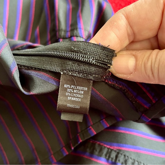 Express Elite Stretch Blouse Size Large - Picture 6 of 6